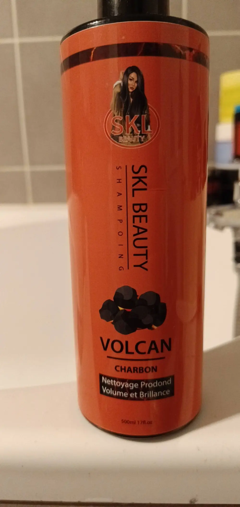 SKL BEAUTY - Volcan charbon - Nettoyage profond volume et brillance