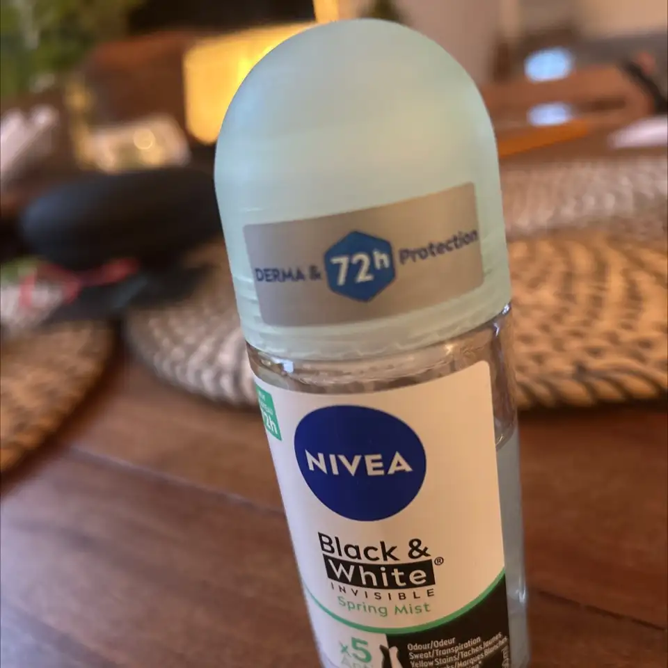 NIVEA - spring mist - Déodorant black & white 72h