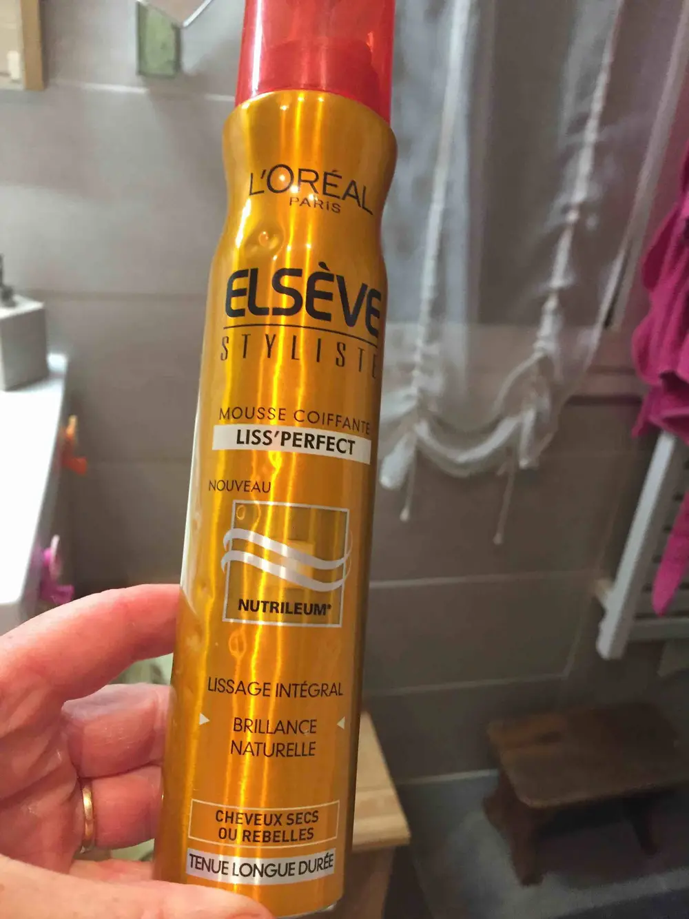 L'ORÉAL - Elsève - Mousse coiffant liss'perfect