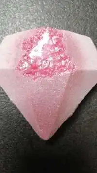 NOCIBÉ - Bombe de bain Pierre précieuse parfum fruits exotiques