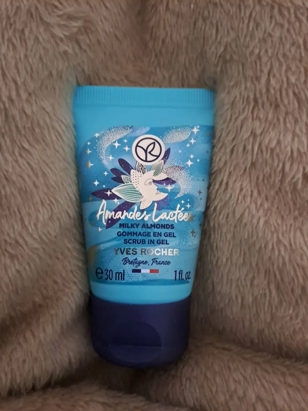 YVES ROCHER - Amandes lactée - Gommage en gel