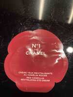 Composition CHANEL N° 1 du Chanel - Crème yeux revitalisante au camélia  rouge - UFC-Que Choisir