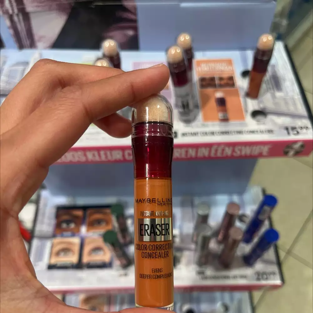 MAYBELLINE - Instant eraser age - Color correcting concealer