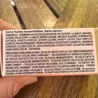UN BOTTLED - Jojoba & rose - Démaquillant efface-tout