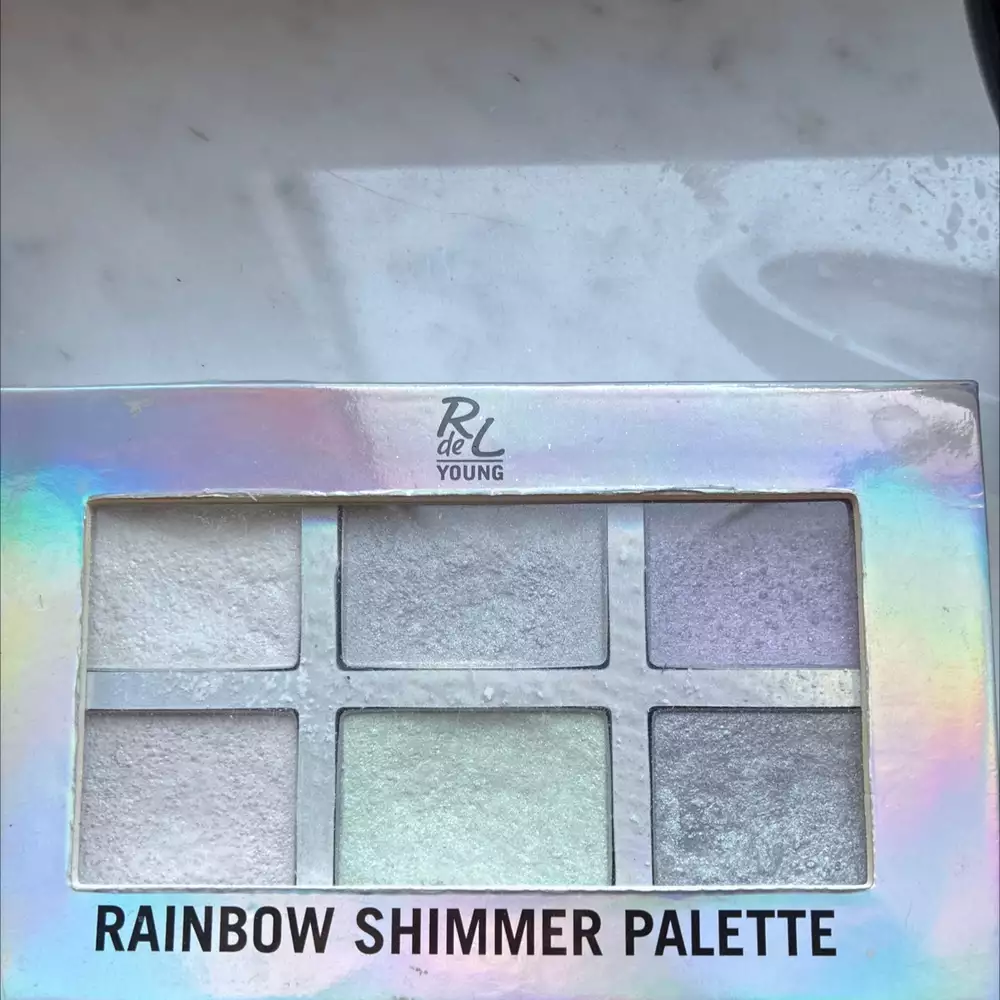 RDEL YOUNG - Rainbow shimmer palette