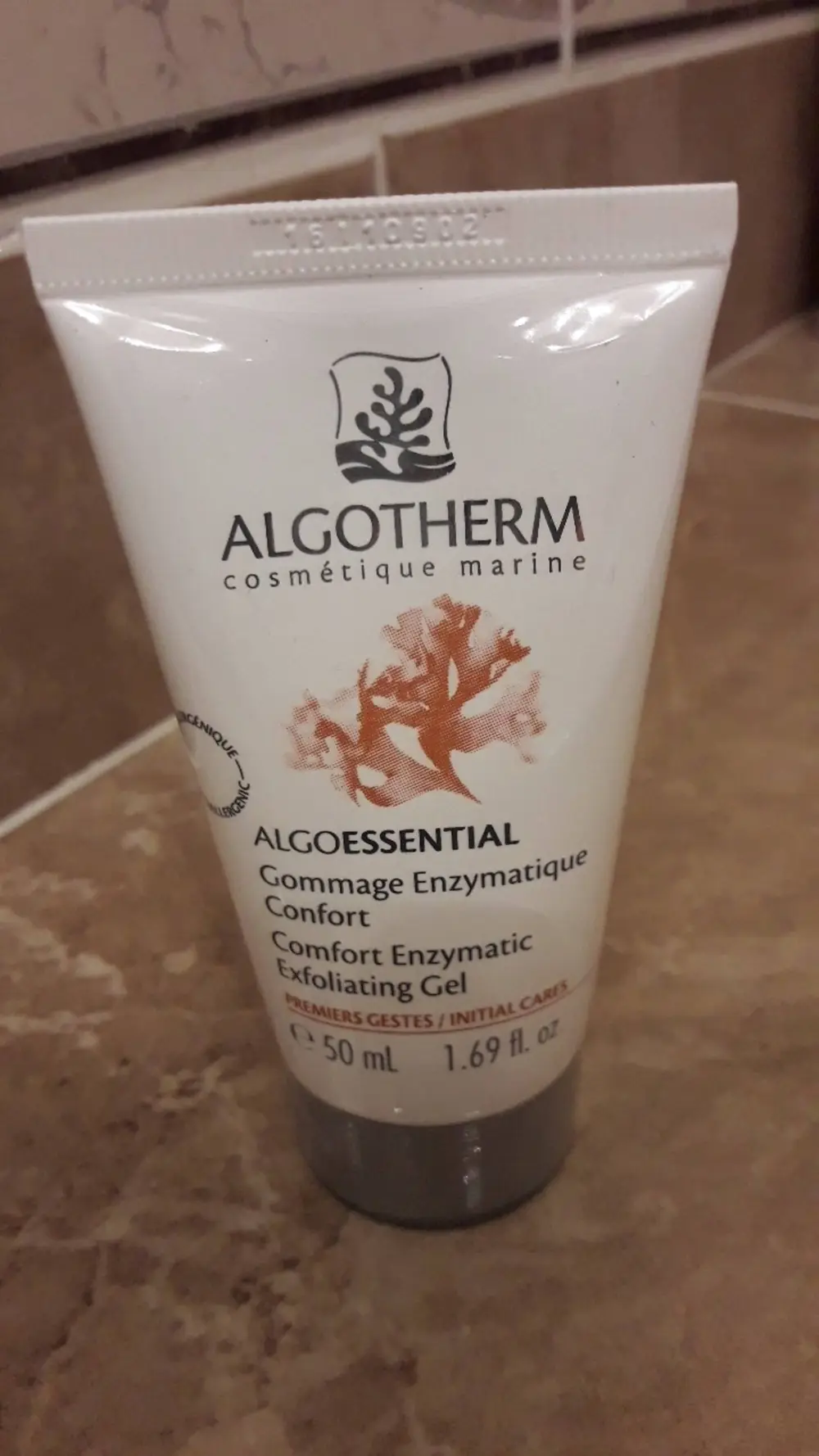 ALGOTHERM - Algoessential - Gommage enzymatique confort