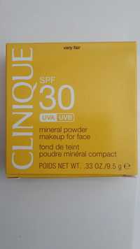 CLINIQUE - Fond de teint poudre minéral compact