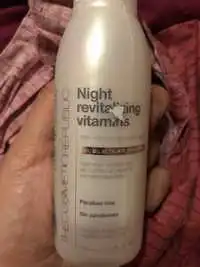 THE COSMETIC REPUBLIC - Night revitalizing vitamins