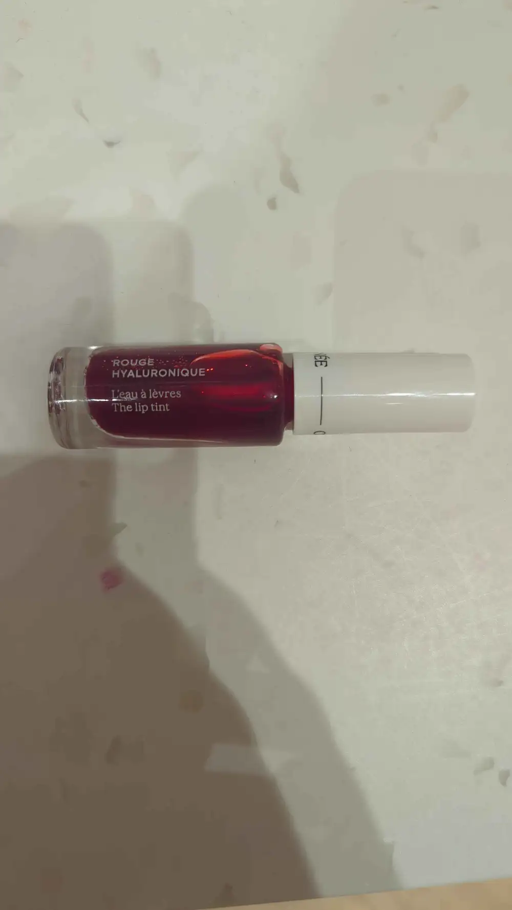 CÉNÉE - Rouge hyaluronique - L'eau à lèvres 