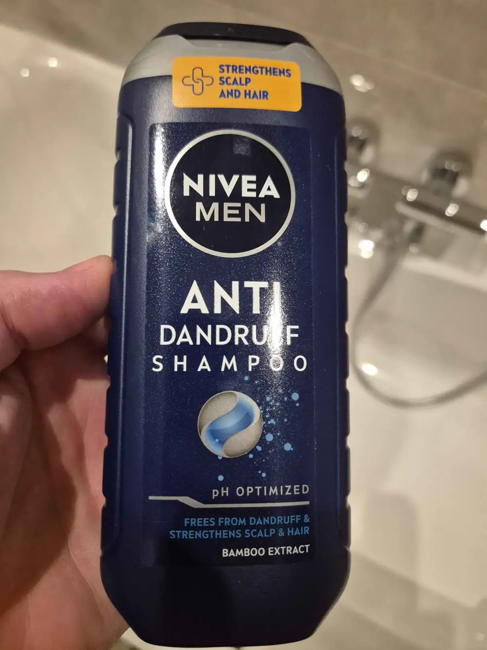 NIVEA MEN - Anti dandruff shampoo bamboo extract