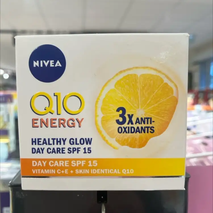 NIVEA - Q10 energy - Healthy glow day care spf15