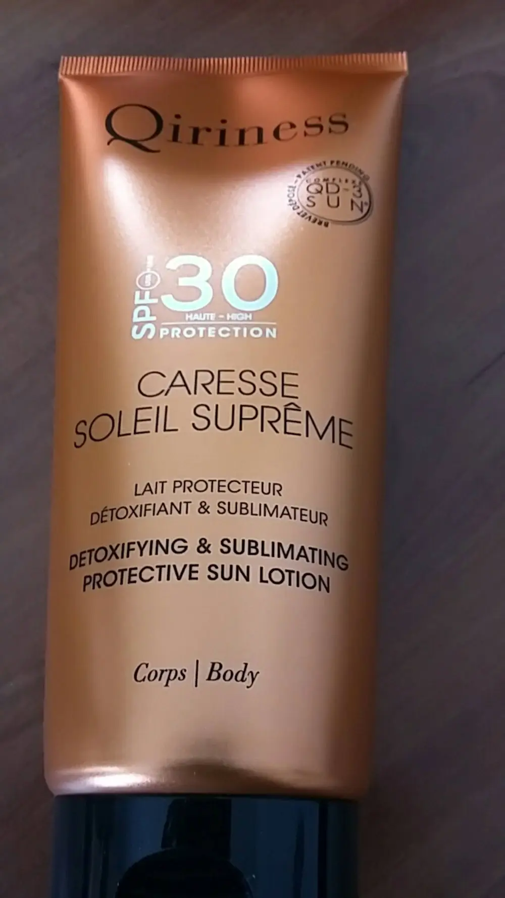 QIRINESS - Caresse soleil suprême - Lait protecteur détoxifiant & sublimateur - SPF 30