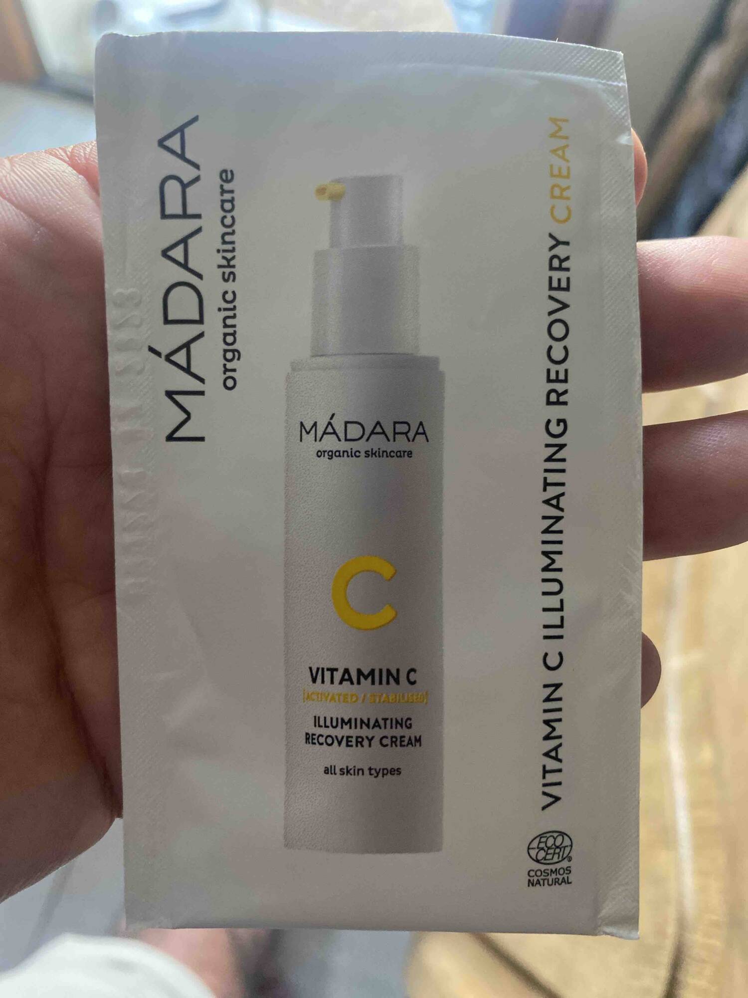 MÁDARA - Vitamin C illuminating recovery cream