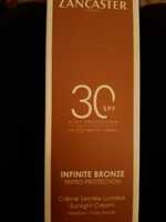 LANCASTER - Infinite bronze - Crème teintée lumière SPF 30