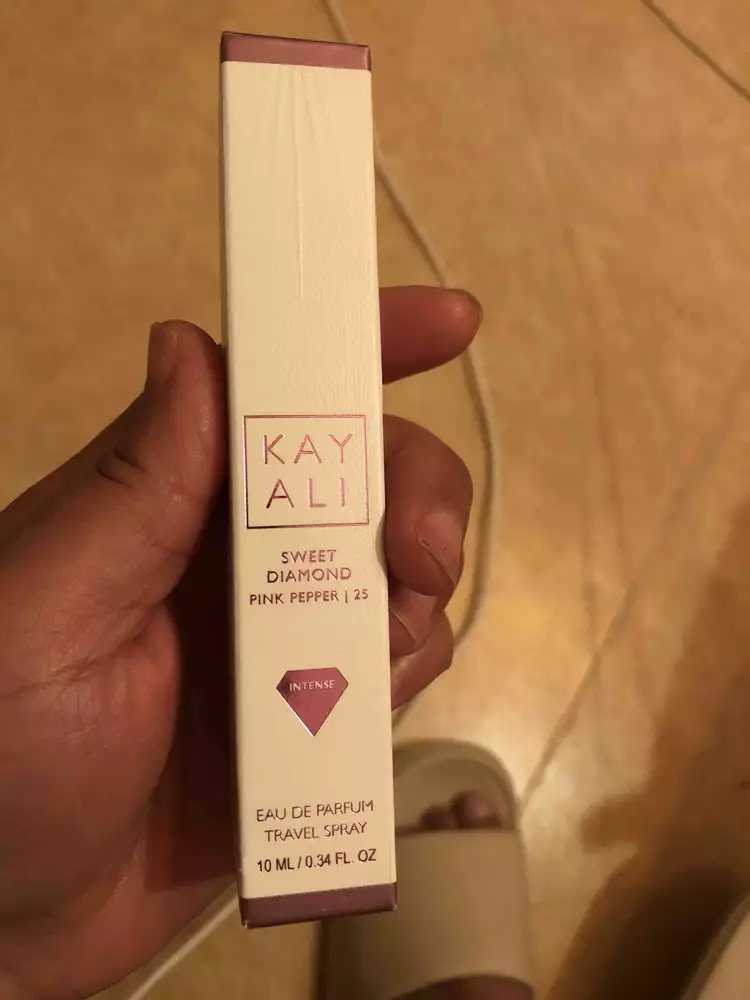 HUDA BEAUTY - Kayali - Eau de parfum sweet diamond pink pepper 25