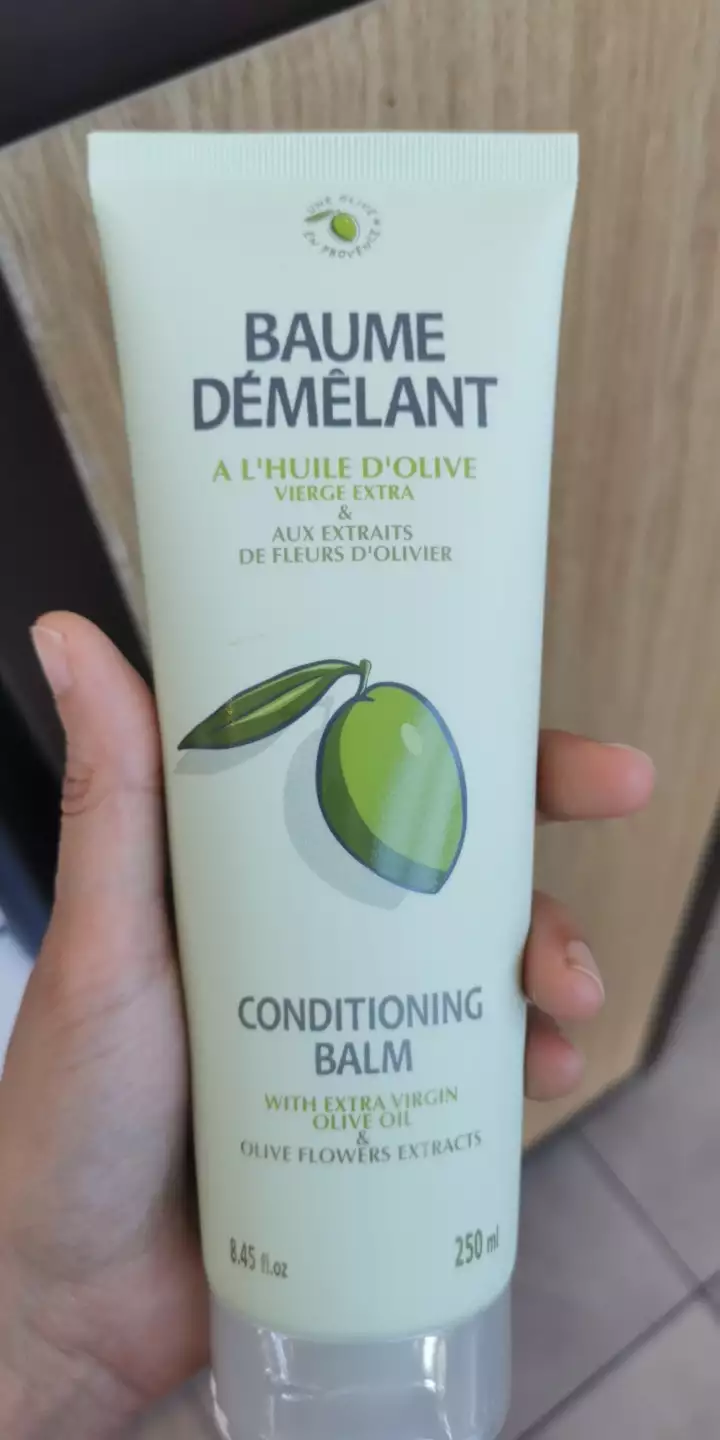 UNE OLIVE EN PROVENCE - Baume démêlant à l'huile d'olive
