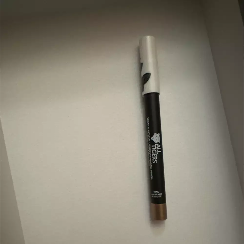 ALL TIGERS - Vegan & natural origin eyeshadow pencil 326 noisette