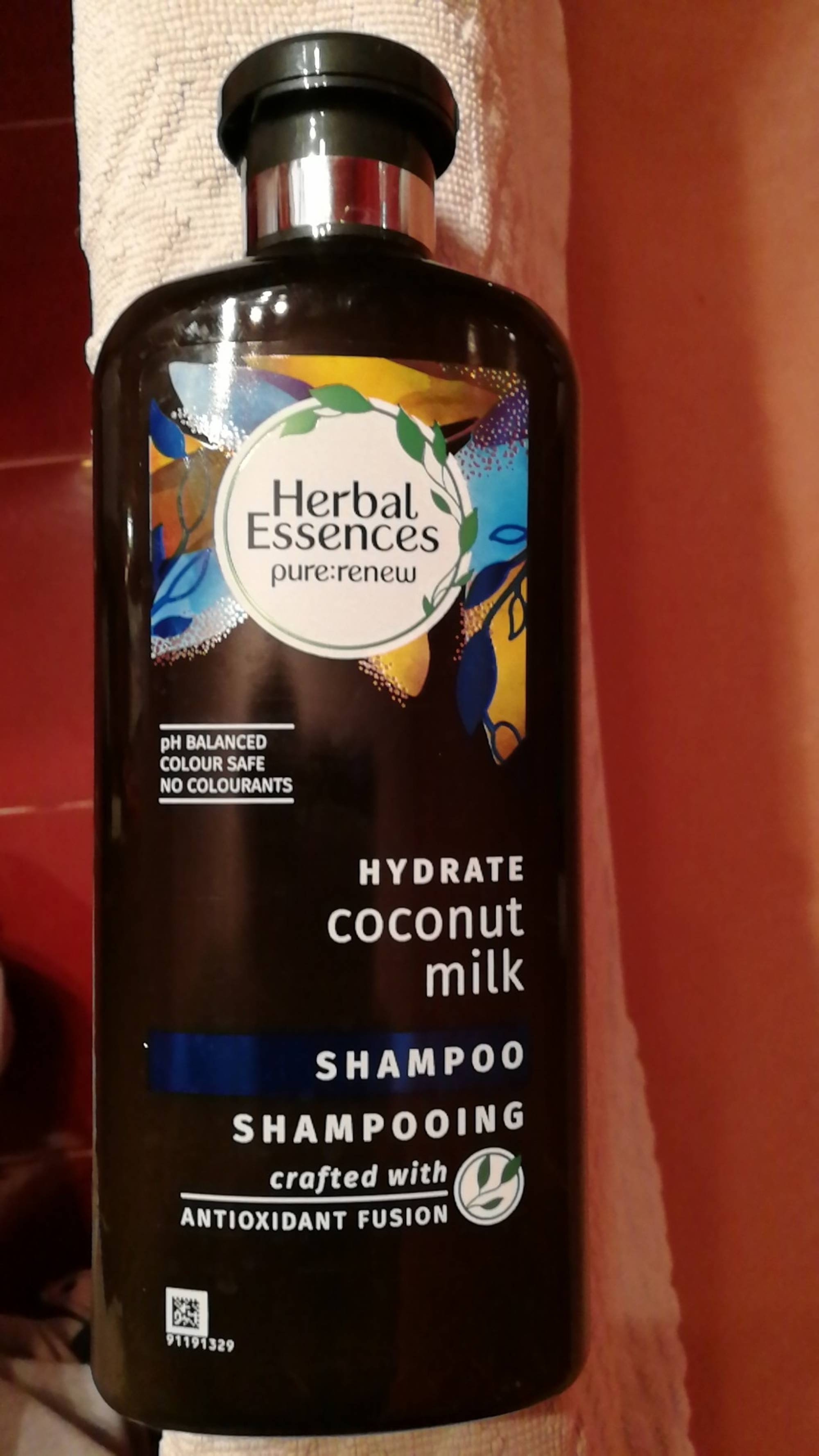 HERBAL ESSENCES - Shampooing hydrate coconut milk