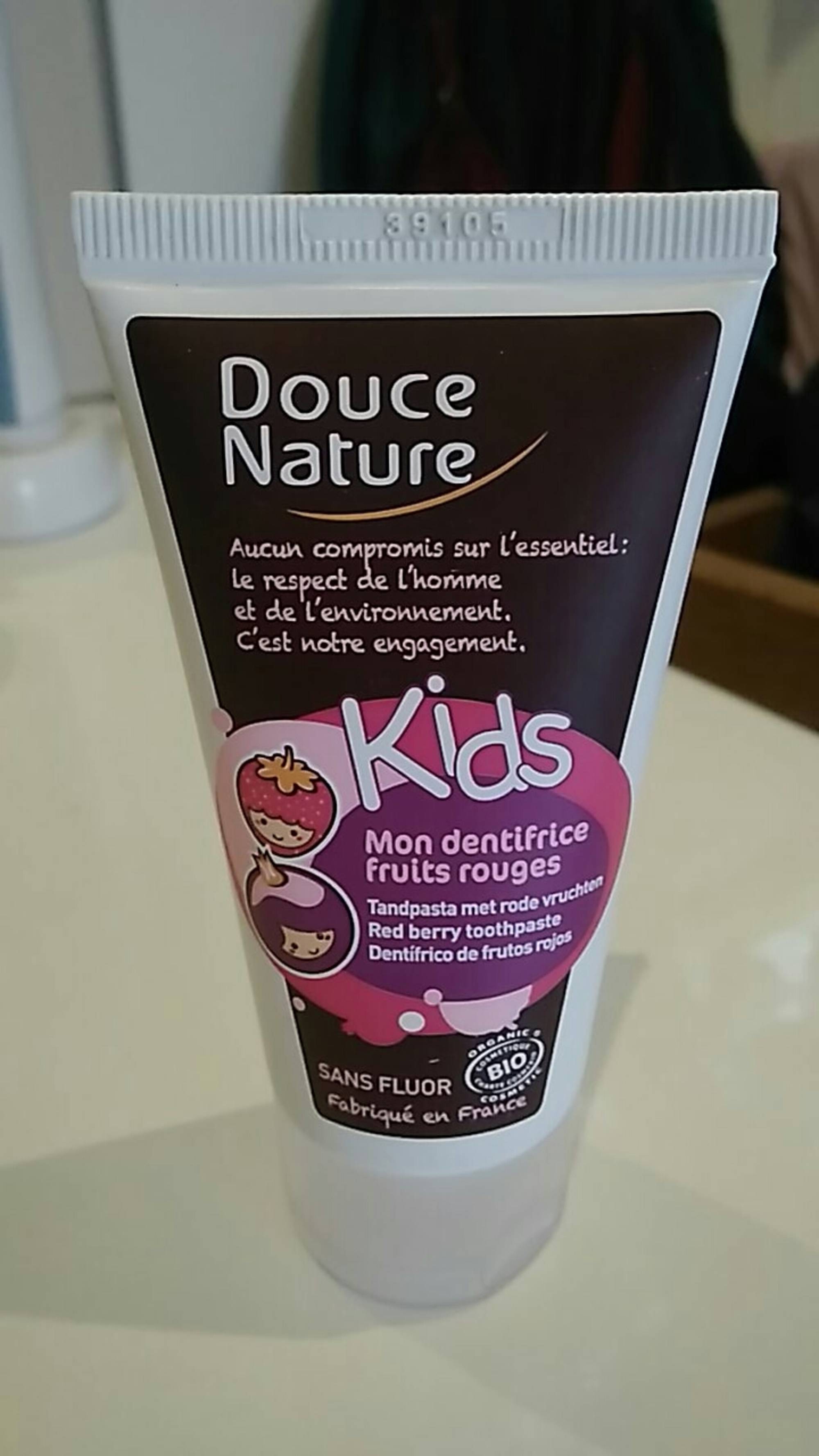 DOUCE NATURE - Kids - Dentifrice fruits rouges sans fluor