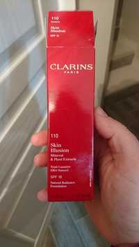 CLARINS - Skin illusion SPF 10