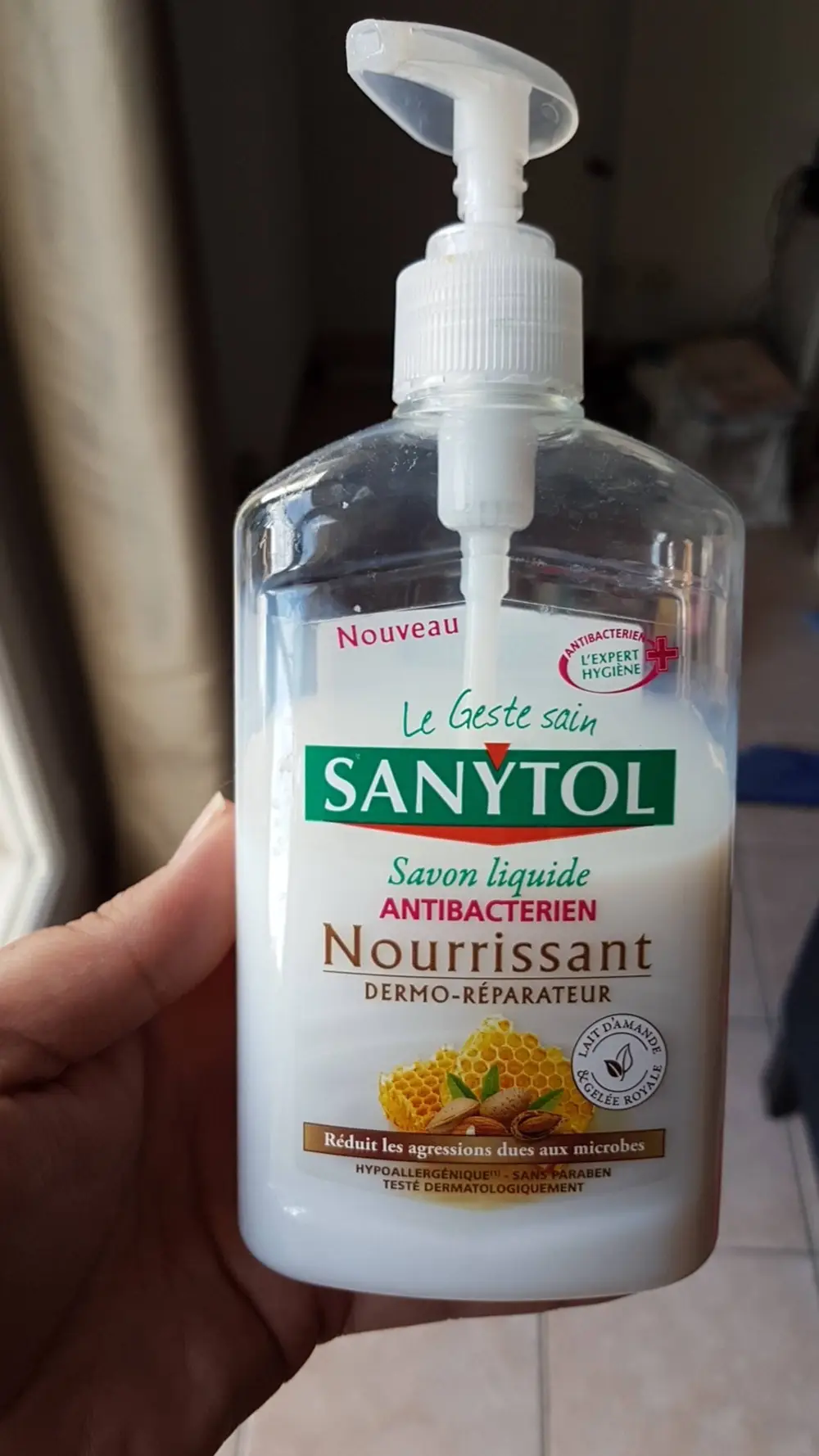 SANYTOL - Nourrissant dermo-réparateur - Savon liquide antibactérien