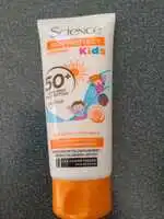 LES COSMÉTIQUES DESIGN PARIS - Science - Sun protect kids SPF 50+