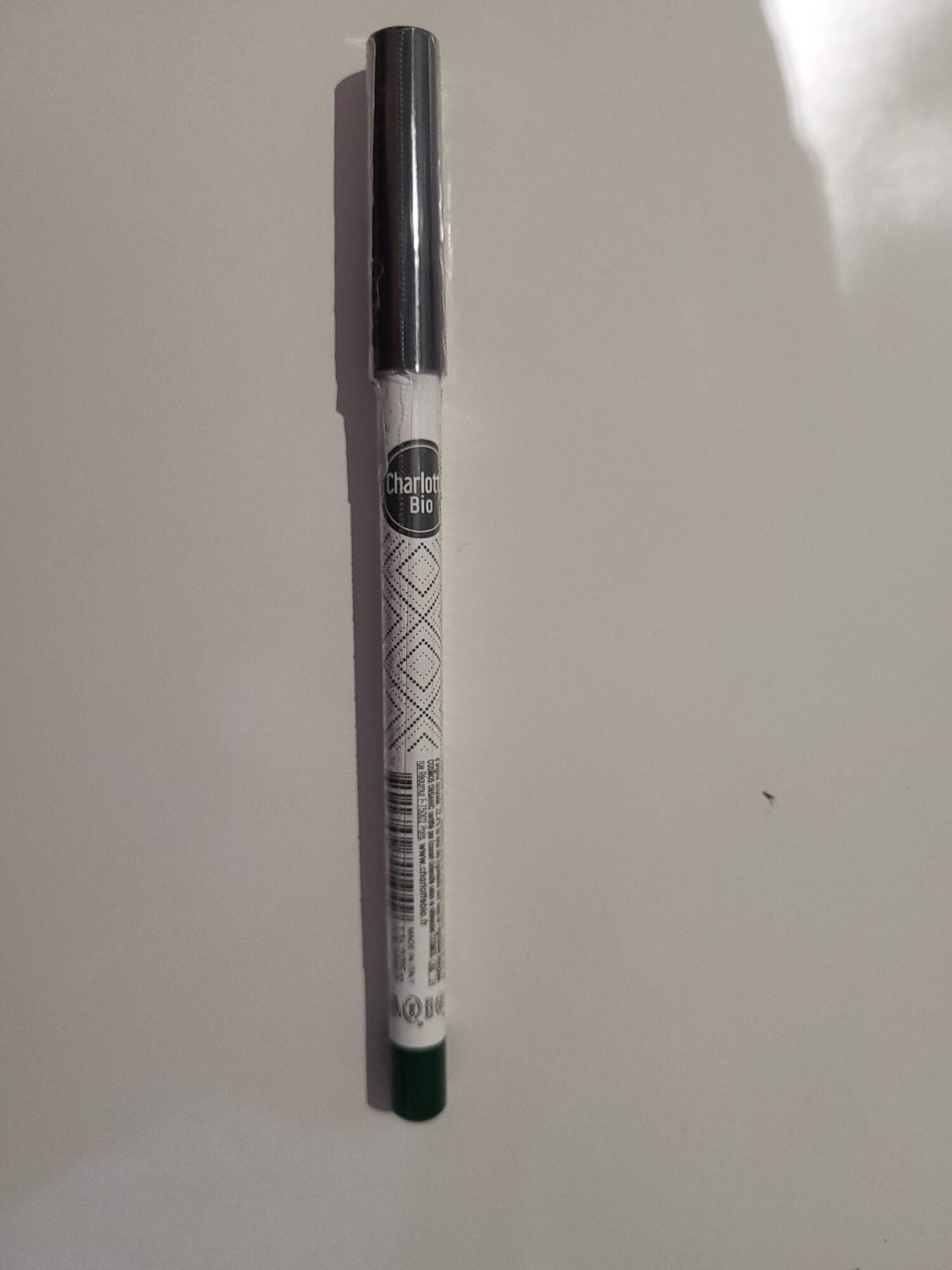 CHARLOTTE BIO - Crayon yeux longue tenue vert végétal