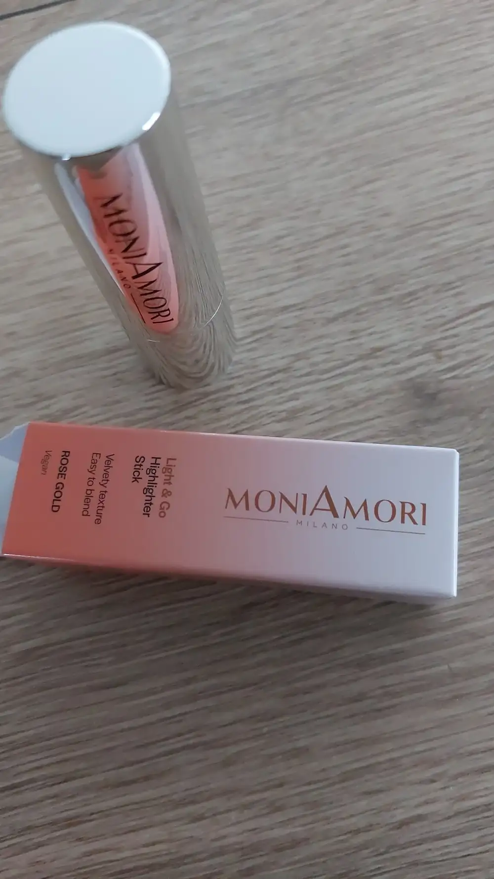 MONIAMORI - Light & go - Highlighter stick rose gold