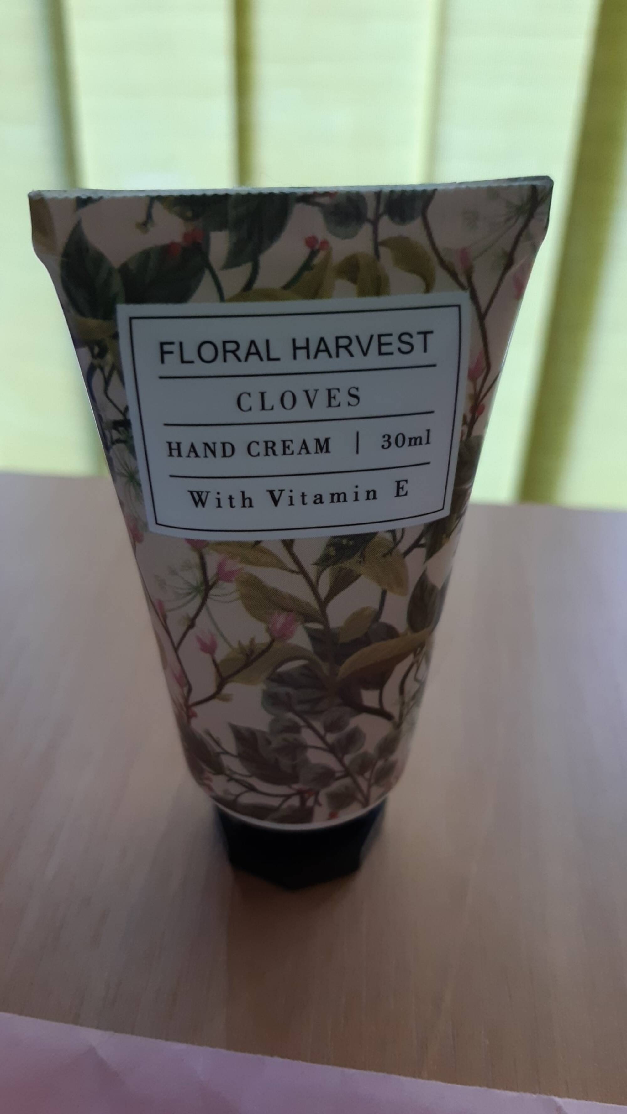 FLORAL HARVEST - Cloves - Hand cream with vitamin E