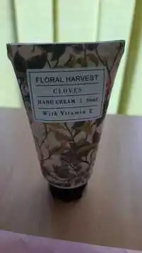 FLORAL HARVEST - Cloves - Hand cream with vitamin E