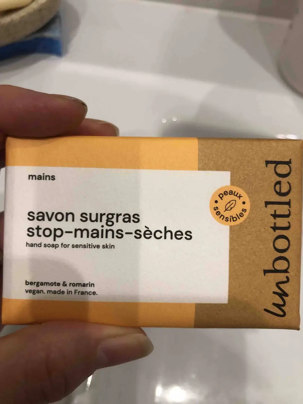 UN BOTTLED - Savon surgras stop-mains-sèches