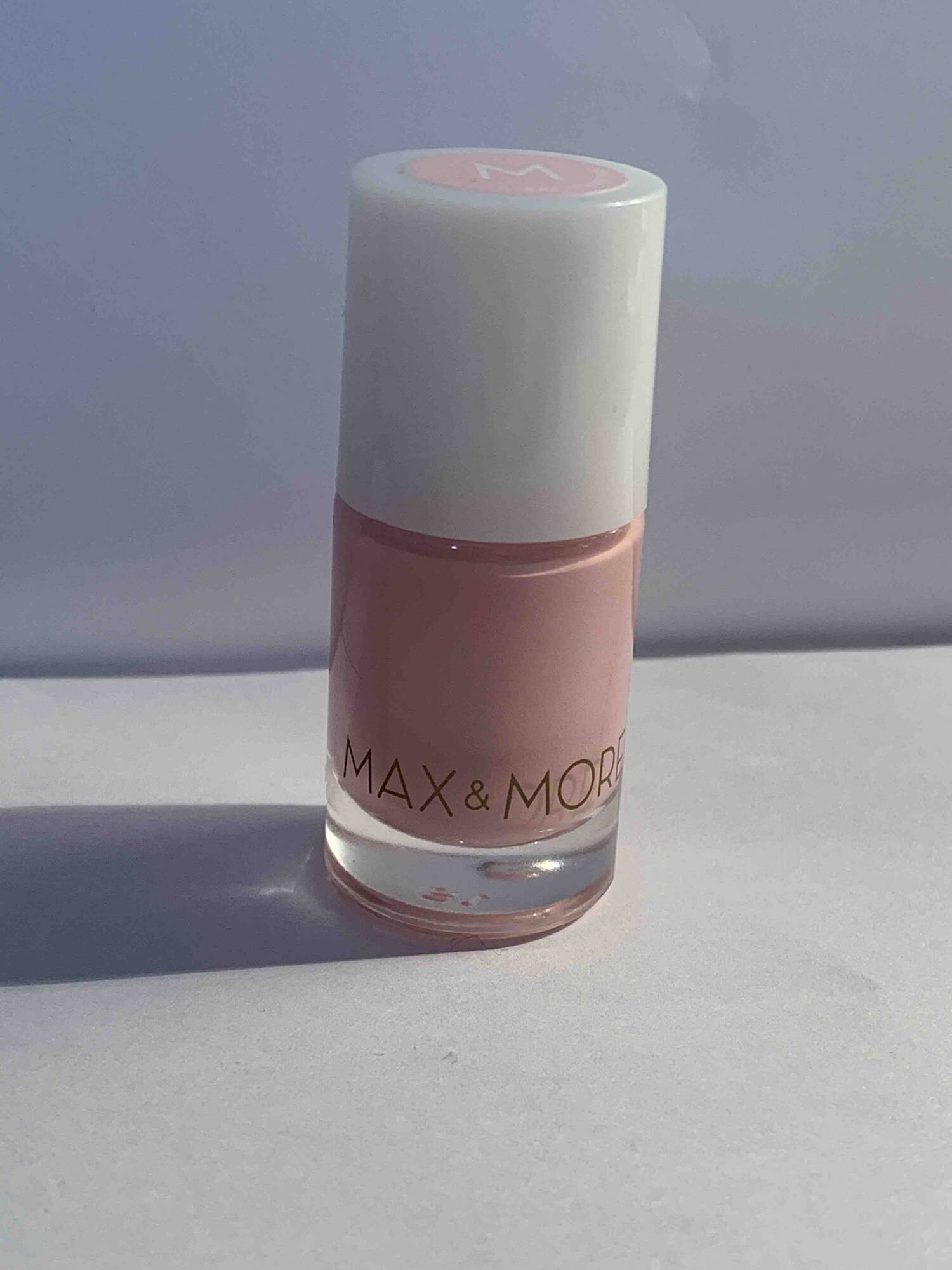 MAX & MORE - Nail polish 441-think pink