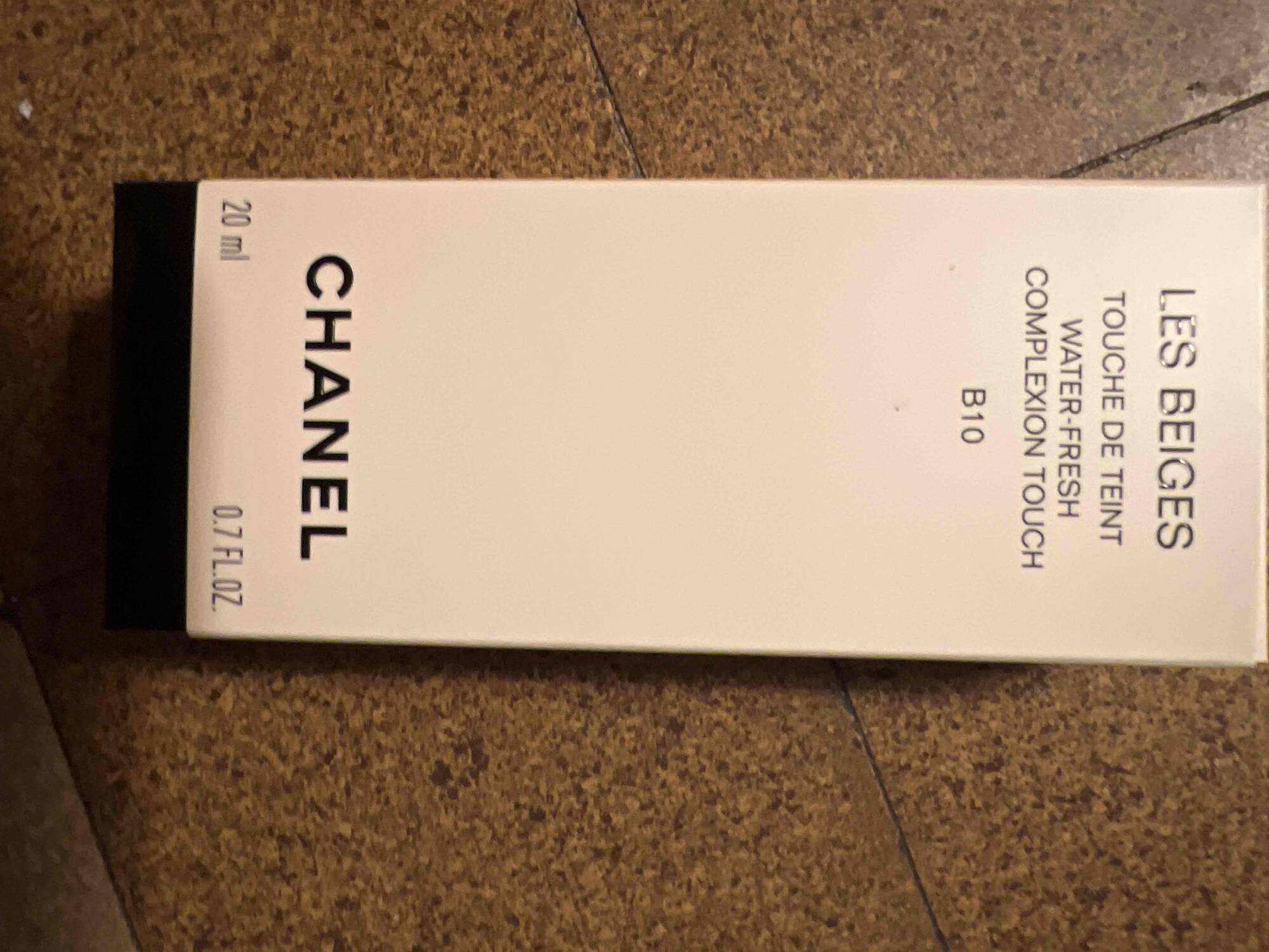 Composition CHANEL N°1 de Chanel - B30 Fond de teint revitalisant - UFC-Que  Choisir
