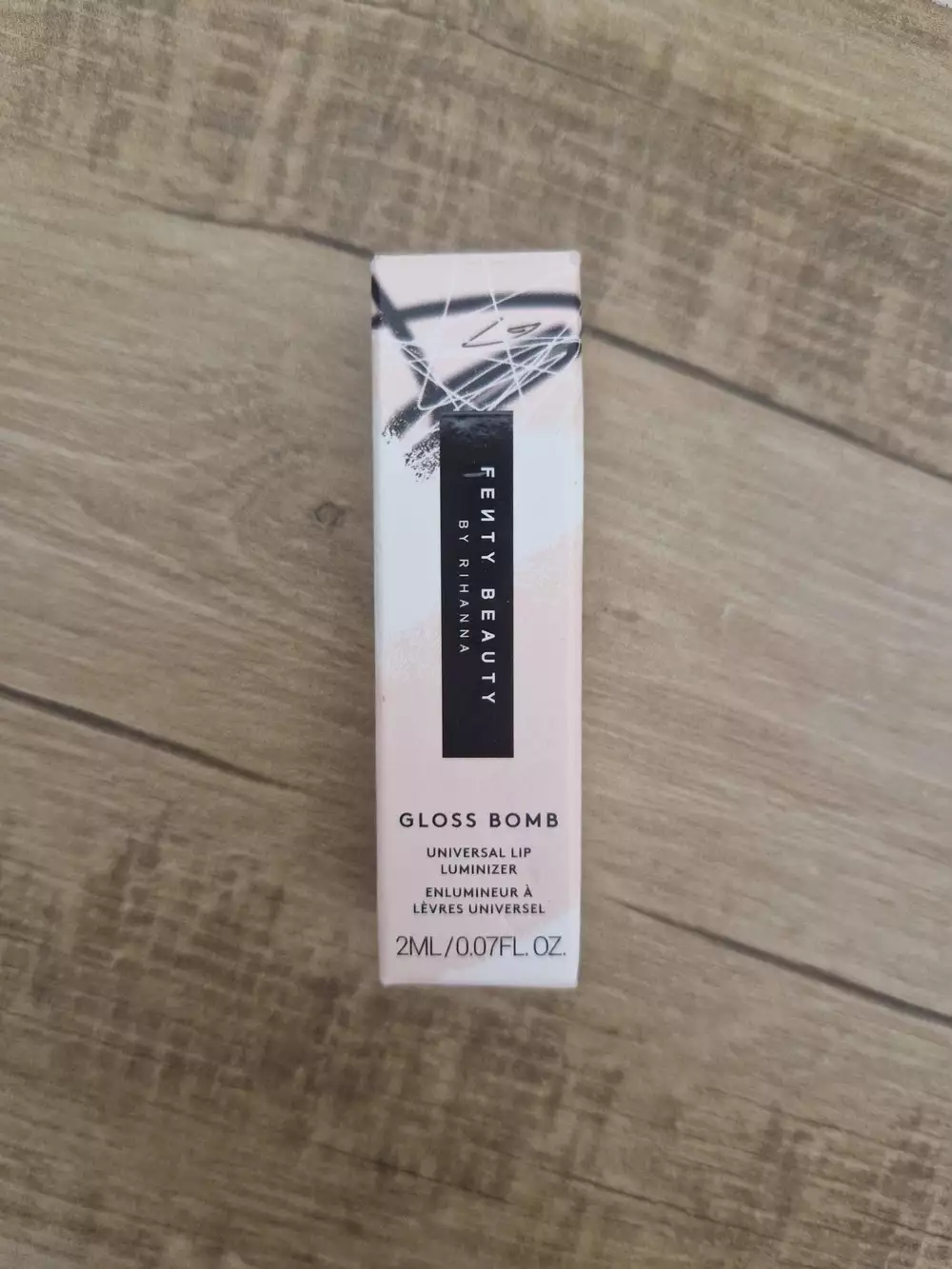 FENTY BEAUTY - Gloss bomb - Enlumineur à lèvres universel