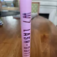 W7 - Lash out! - Mascara balckest black