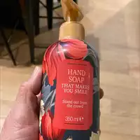 MAXBRANDS MARKETING B.V. - That makes you smile - Hand soap