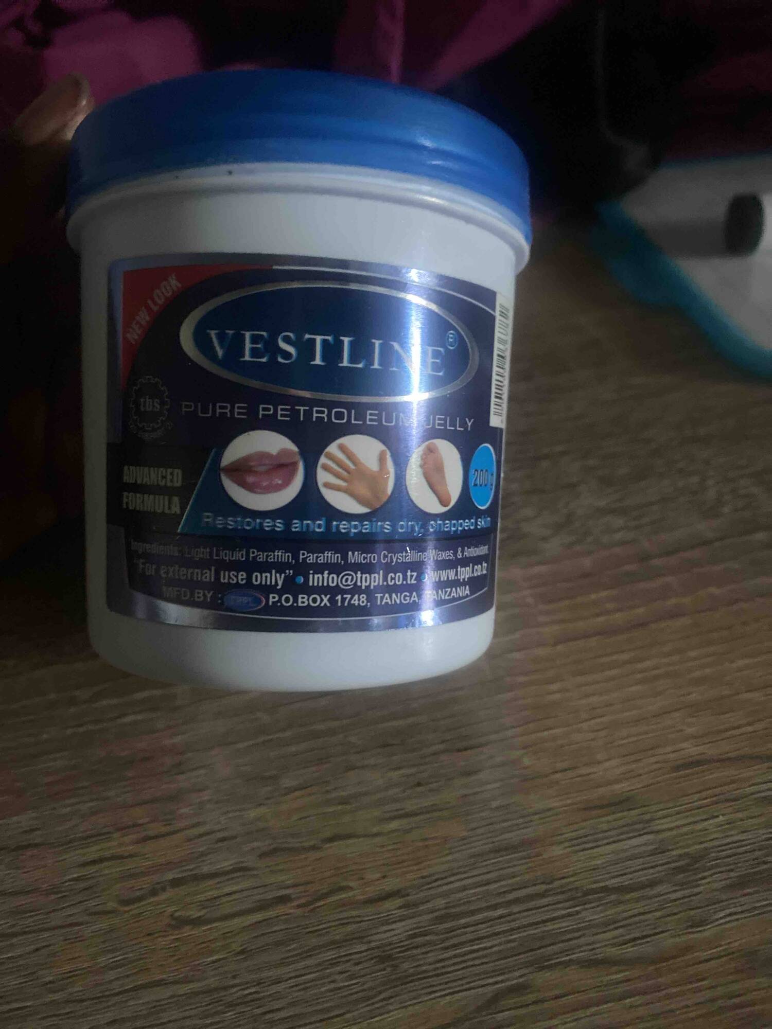 VESTLINE - Pure petroleum jelly