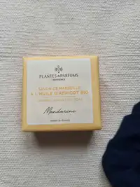 PLANTES ET PARFUMS  PROVENCE - Savon de Marseille à l'huile d'abricot bio