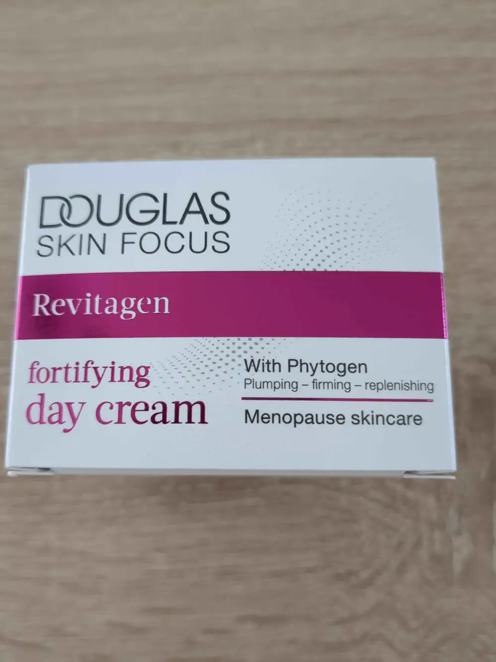 DOUGLAS - Skin focus revitagen - Fortifying day cream