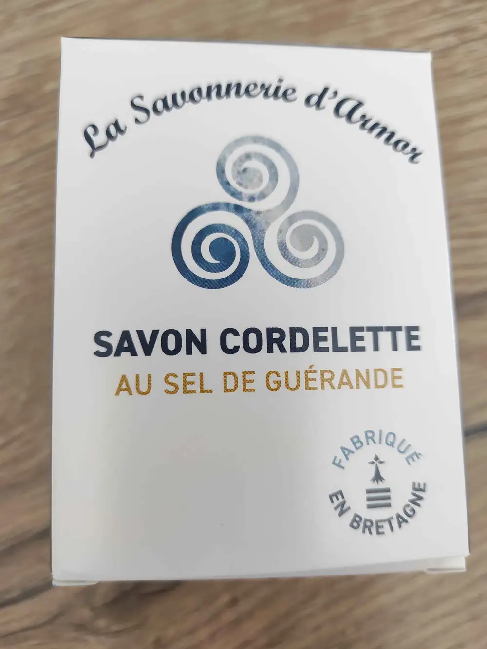 LA SAVONNERIE D'ARMOR - Savon cordelette au sel de Guérande 