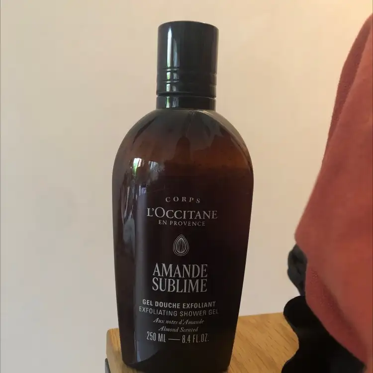 L'OCCITANE EN PROVENCE - Amande sublime - Gel douche exfoliant