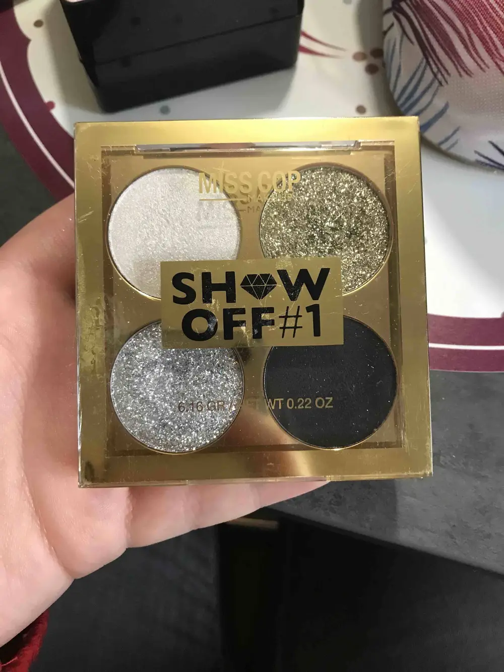 MISS COP - Show off#1 - Palette de maquillage