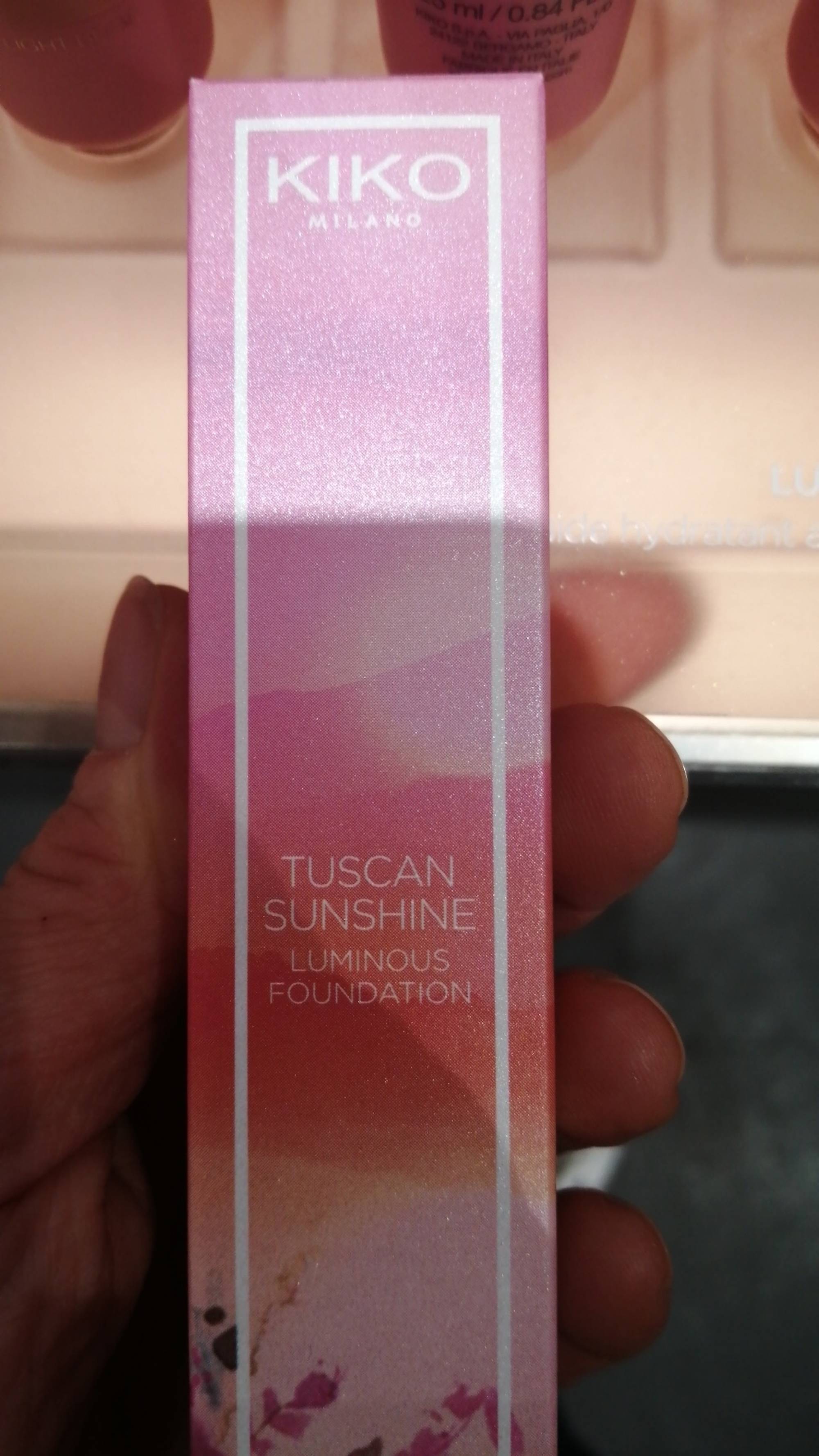 KIKO - Tuscan sunshine - Luminous foundation