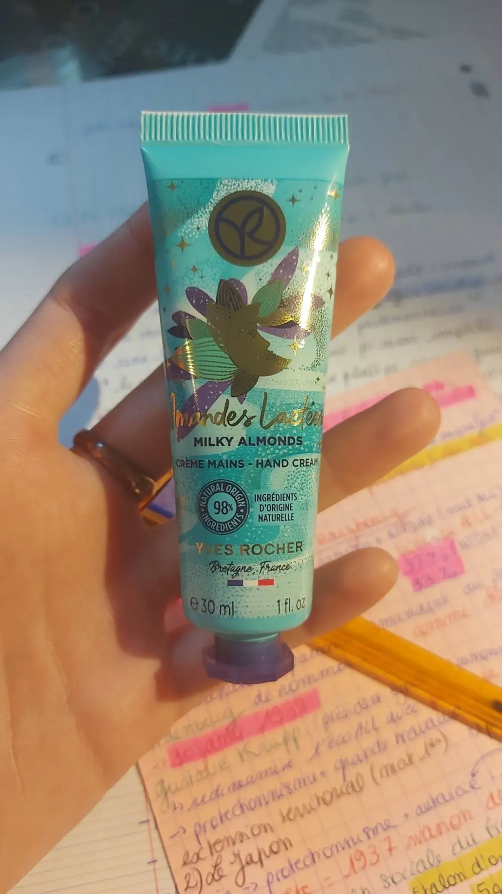 YVES ROCHER - Amandes lactées - Crème mains