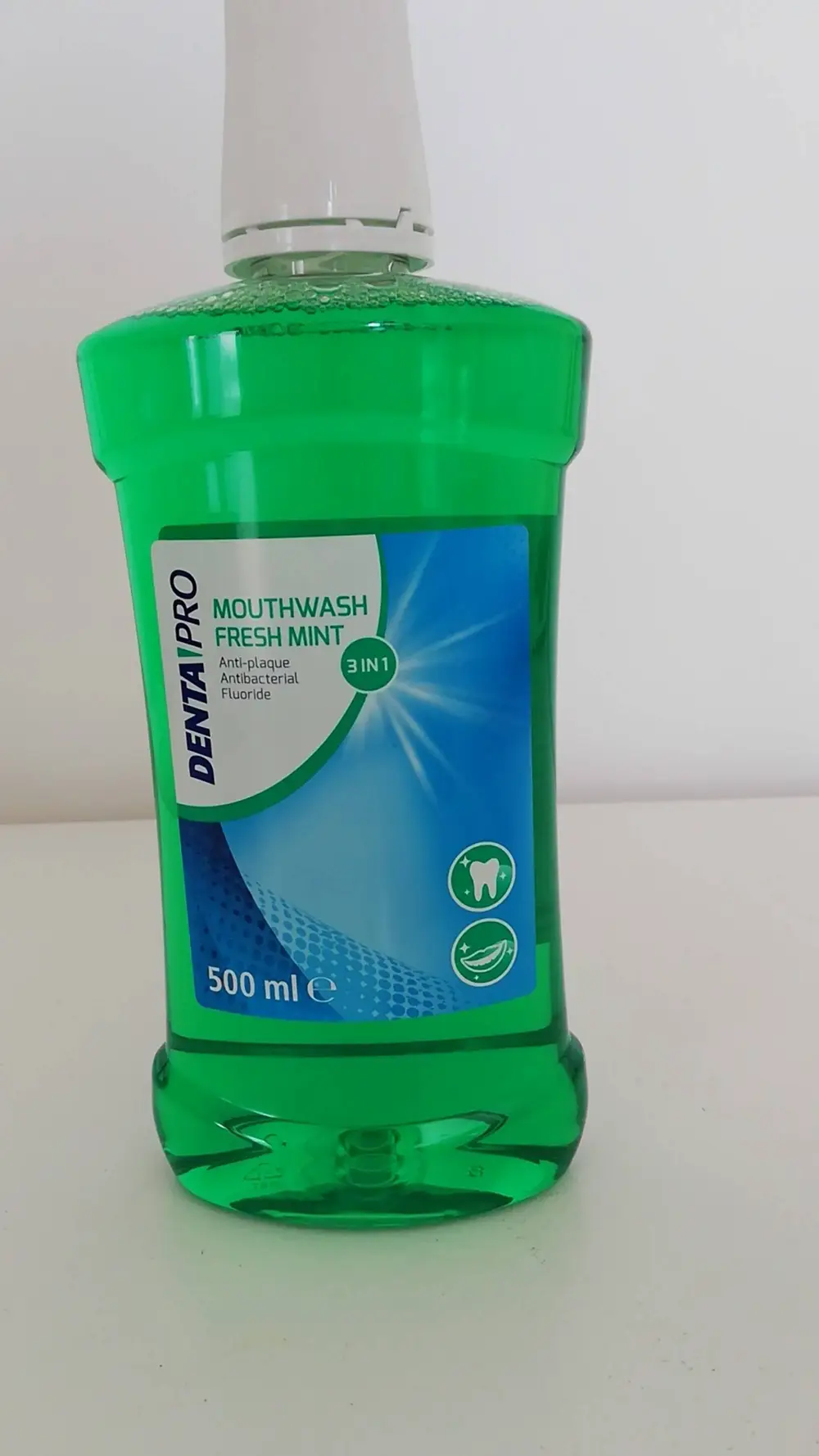 DENTA PRO - Mouthwash fresh mint 3 in 1