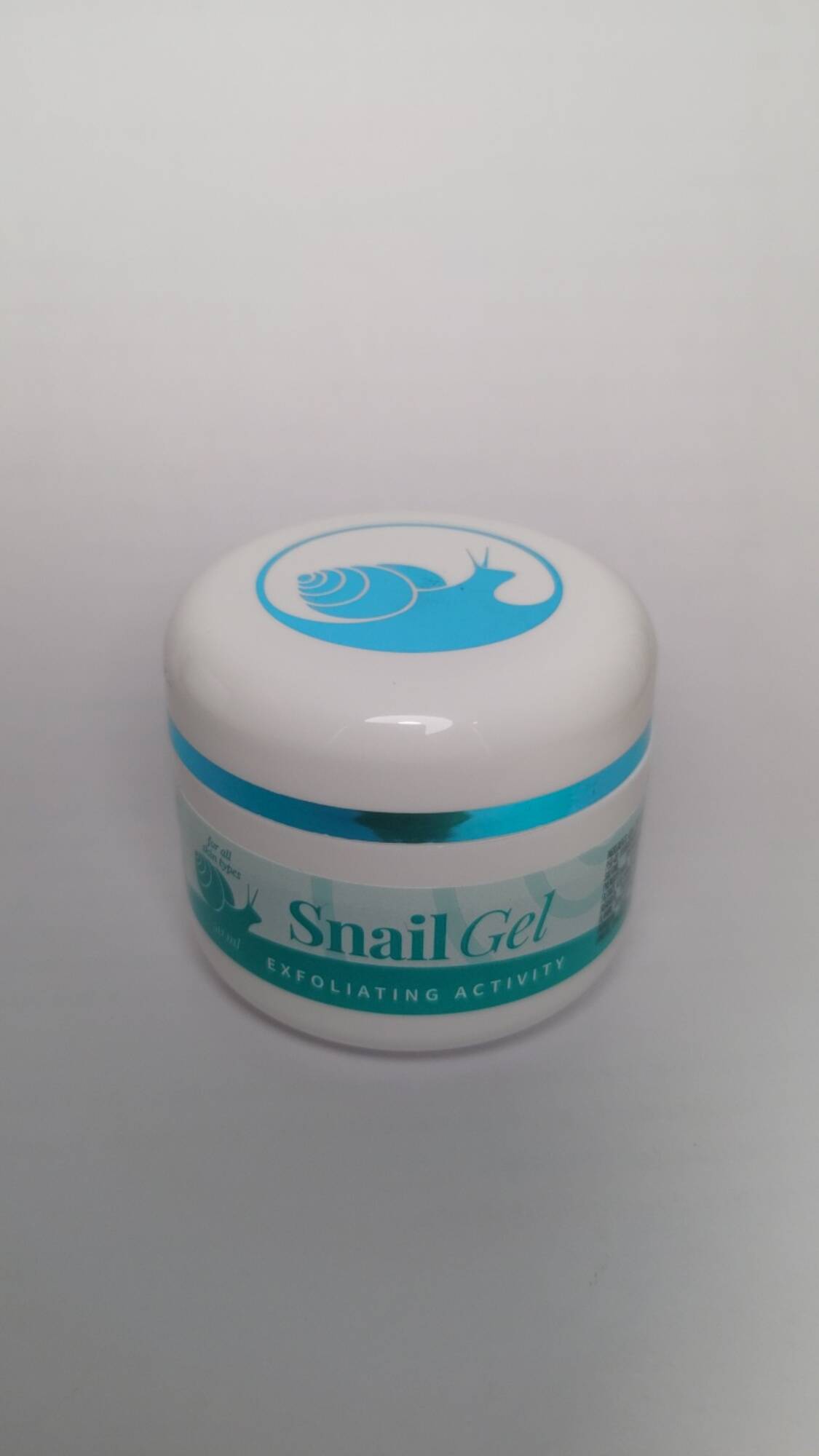 DAYES - Snail gel exfoliating activity