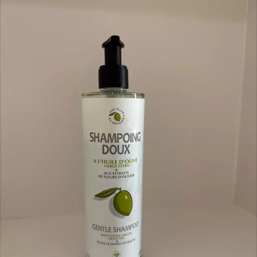 UNE OLIVE EN PROVENCE - Shampooing doux à l'huile d'olive vierge extra