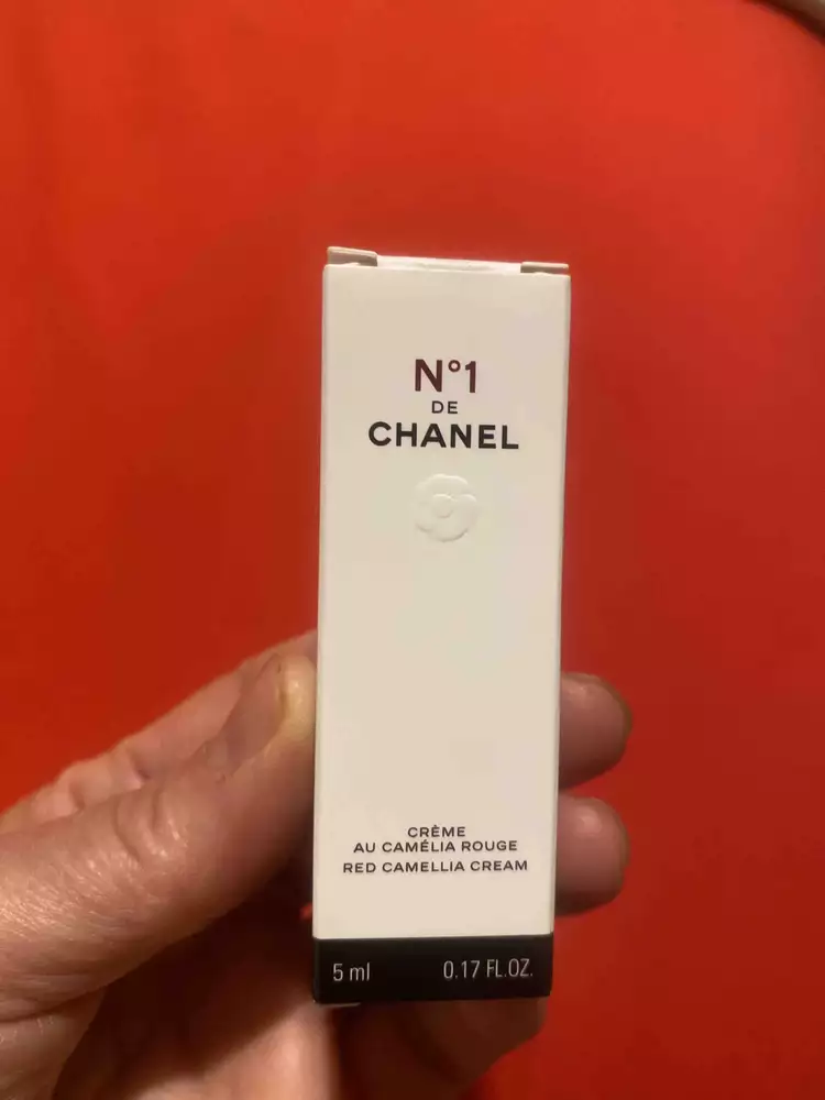 CHANEL - N° 1 de chanel - Crème au camélia rouge