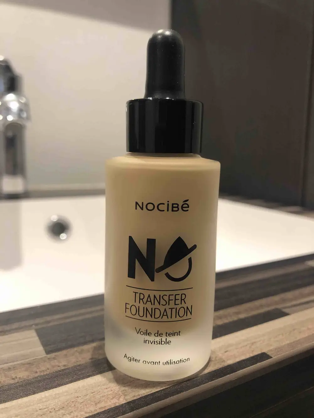 NOCIBÉ - No - Transfer foundation - Voile de teint invisible - 20 light beige 