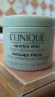 CLINIQUE - Crème exfoliante pour le corps